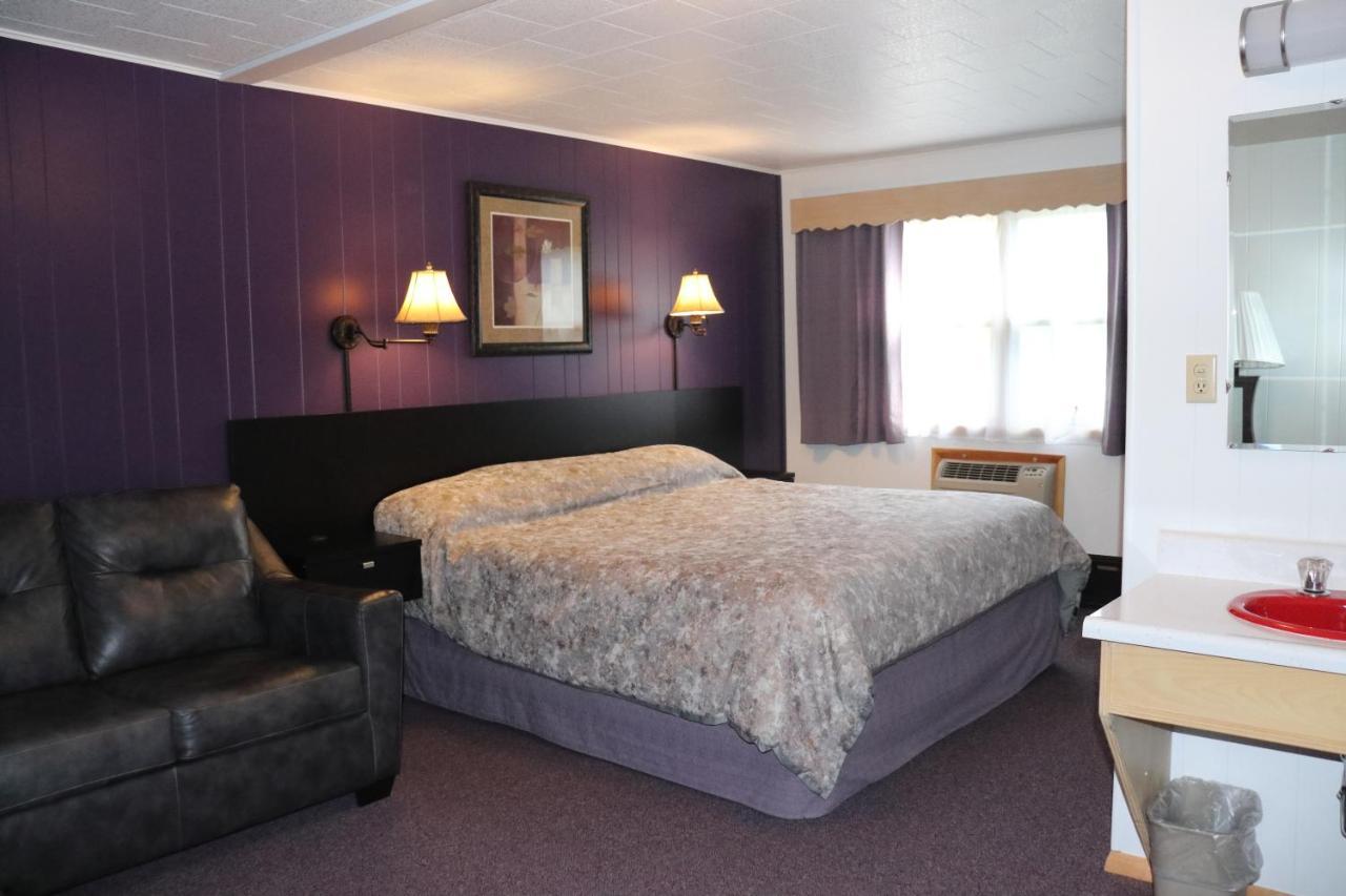 Cedars Motel Ironwood Kültér fotó