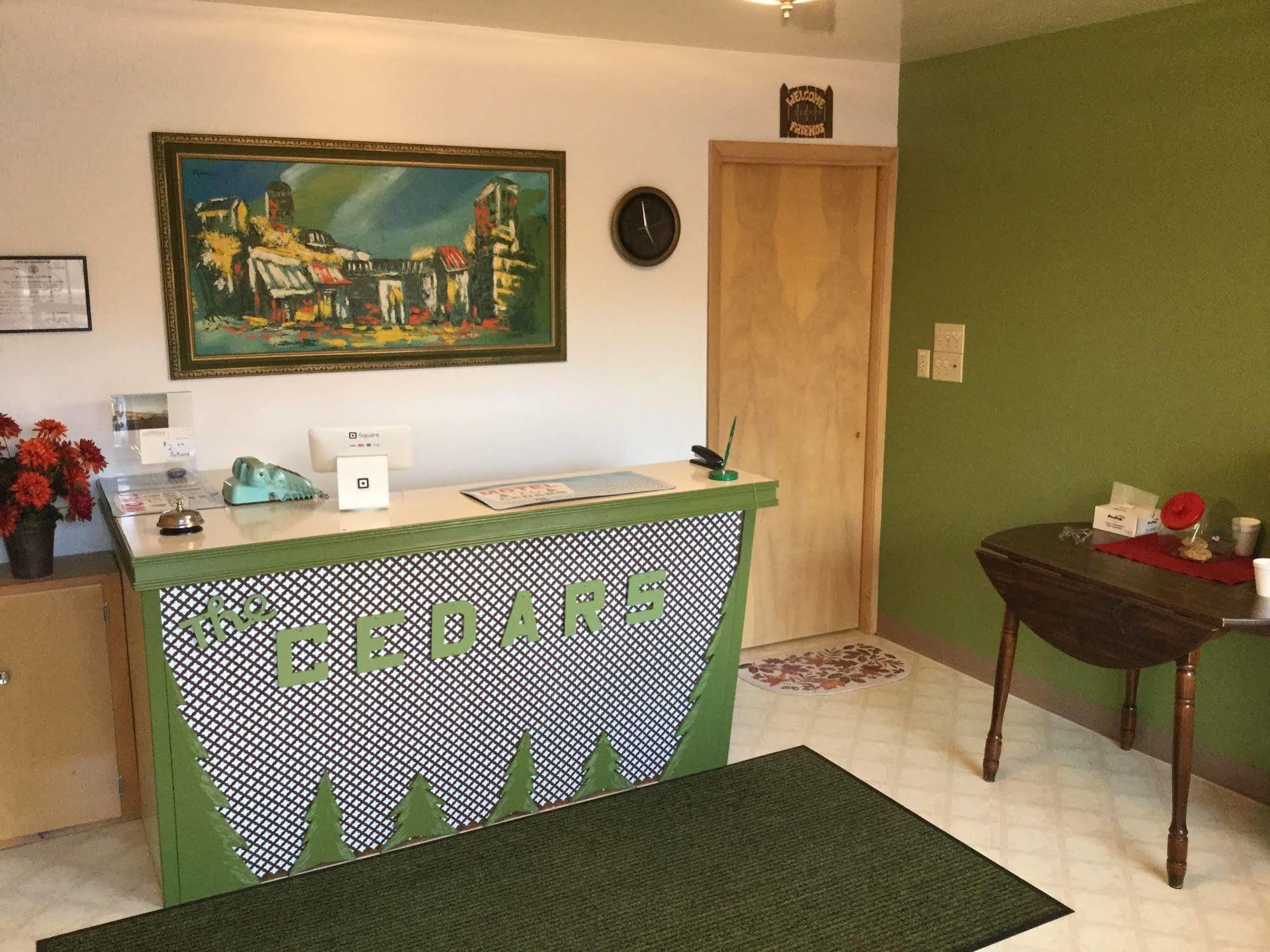 Cedars Motel Ironwood Kültér fotó